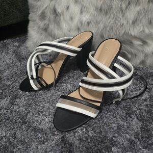 Sandals shoe dazzle size 10